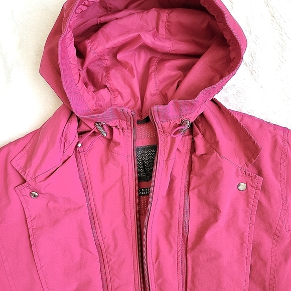 Geox Respira Hooded Thermal Jacket in Pink Rose Size Small - Picture 8 of 17